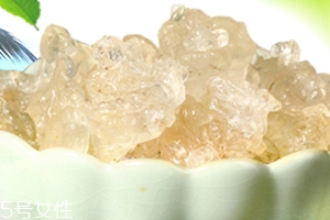 雪燕可以生吃嗎？雪燕沒煮熟可以吃嗎？
