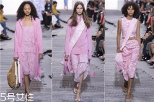 2018春季流行什么顏色衣服？帶你感受春季流行色