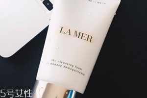 海藍(lán)之謎透潔面泡沫怎么用？璀璨凈透潔面泡沫