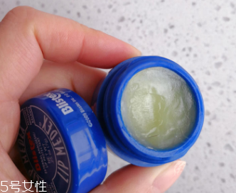 碧唇小藍(lán)罐怎么樣？滋潤效果超好