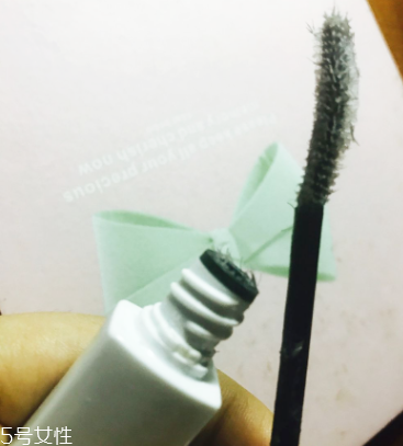 KATE睫毛打底膏怎么卸？化妝水濕敷2分鐘