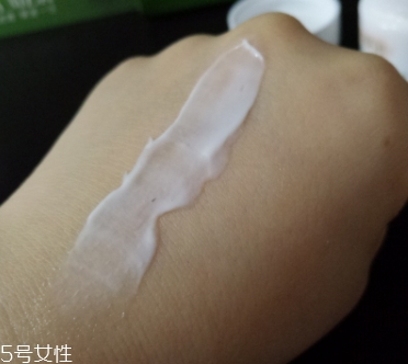 lamer海藍(lán)之謎乳霜怎么用？比海藍(lán)之謎面霜更清透