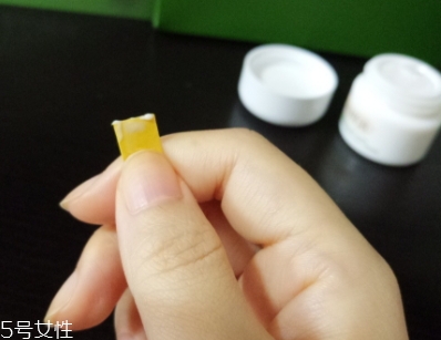 lamer海藍(lán)之謎乳霜怎么用？比海藍(lán)之謎面霜更清透