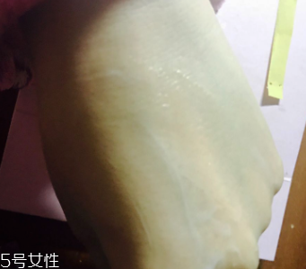 悅詩風吟乳液為什么搓泥？吸收度一般