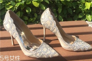 badgley mischka是奢侈品嗎？做最美最閃耀的新娘