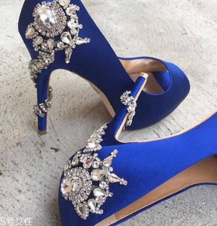 badgley mischka鞋子在哪買？美到挪不開眼的藝術(shù)品