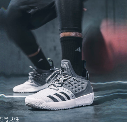 運(yùn)動(dòng)鞋洗完怎么晾曬？不要過(guò)度暴曬