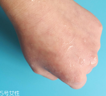 rosette去角質(zhì)凝膠怎么樣？真正的去角質(zhì)產(chǎn)品