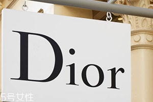 dior迪奧和香奈兒化妝品哪個好？檔次更高