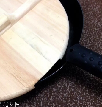 舌尖3章丘鐵鍋怎么樣？臻三環(huán)鐵鍋評(píng)測(cè)
