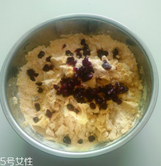 蔓越莓發(fā)糕怎么做好吃？這么做超美味