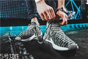 運(yùn)動(dòng)鞋磨腳踝怎么辦？要及時(shí)處理