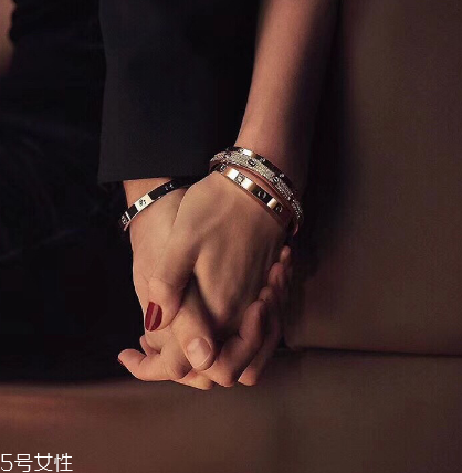 卡地亞手鐲會(huì)有劃痕嗎？一生摯愛(ài)的象征