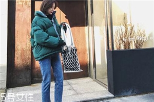 牛仔褲可以和黑色衣服一起洗嗎？
