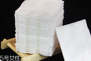 乳液要用化妝棉擦嗎？涂乳液用化妝棉效果好