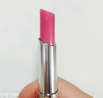 迪奧005和004哪個好看？