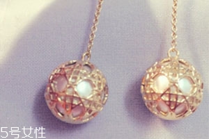 dior迪奧耳環(huán)多少錢？