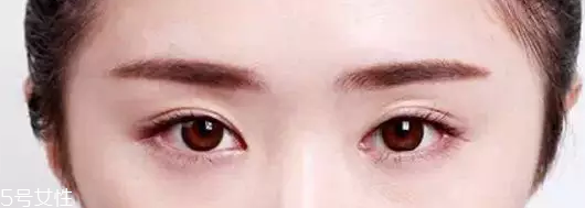 眉粉怎么選顏色好看？淺咖色不挑膚色