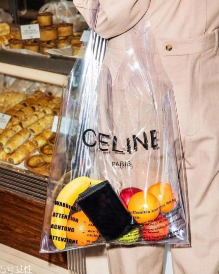 celine塑料袋多少錢？被代購炒翻天塑料包