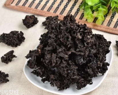 血耳多少錢一斤？來(lái)自大山的饋贈(zèng)