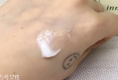 悅詩風(fēng)吟滋潤面霜怎么樣？適合干皮的春夏面霜