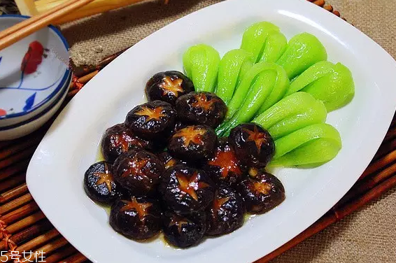 油菜怎么炒不苦？焯水能去掉苦味