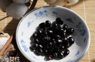 黑豆泡醋用生豆還是熟豆？熟不熟都可以