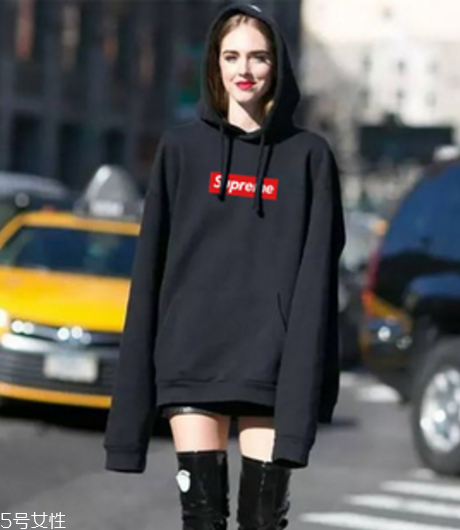 男生喜歡女生穿什么風(fēng)格衣服？男生不能抵擋的穿衣風(fēng)格