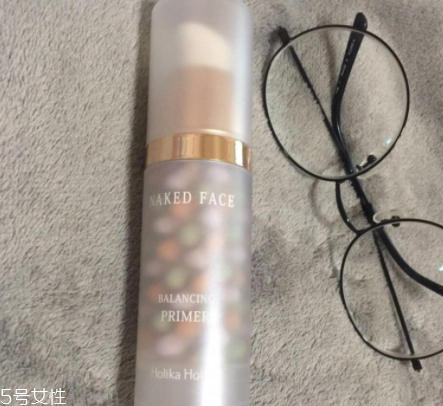 holika隔離霜好用嗎？性價(jià)比極高的干皮隔離霜