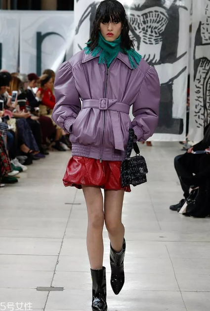 miumiu2018秋冬系列好看嗎_有哪些款式？
