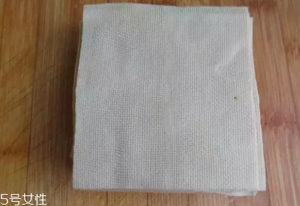 豆腐皮能油炸嗎？火候太猛容易炸糊