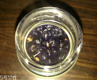 黑枸杞還還是紅枸杞好？各有千秋