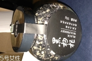 黑枸杞能和菊花一起泡嗎？這個(gè)搭配沒毛病
