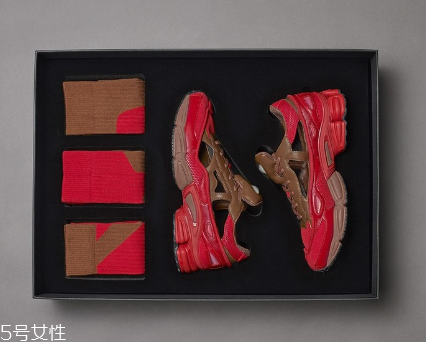 raf simons與adidas聯(lián)名鏤空版老爹鞋多少錢(qián)_怎么買