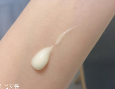 碧柔藍(lán)管防曬有酒精嗎？酒精過(guò)敏者慎用