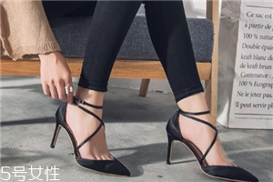 高跟鞋開膠了怎么辦？高跟鞋脫膠這樣處理