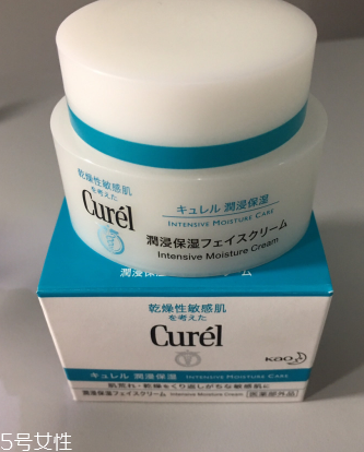 面霜可以當(dāng)眼霜嗎？年輕肌膚可以少量用