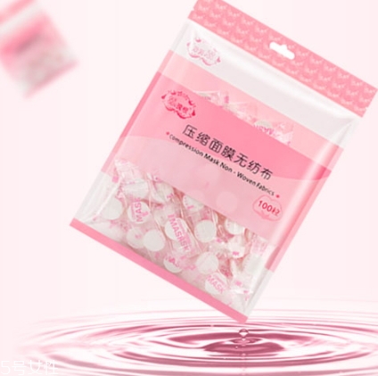 面膜紙泡什么最補(bǔ)水？