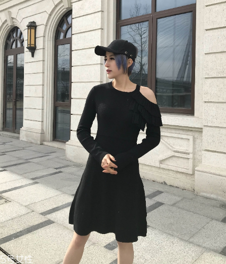 2018流行什么款式小黑裙？最經(jīng)典的性感風(fēng)