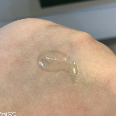 海藍之謎潔面凝露適合敏感肌嗎？