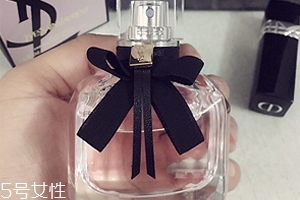 圣羅蘭反轉(zhuǎn)巴黎香水好聞嗎？愛情的味道