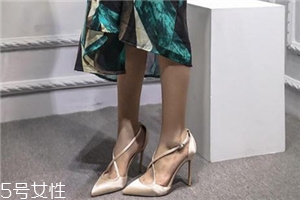 高跟鞋240是多少碼？高跟鞋碼數(shù)的意思