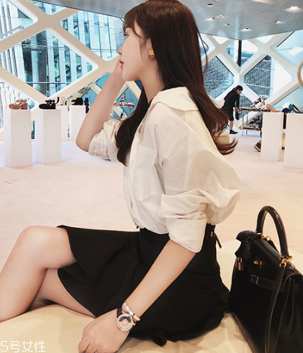 襯衫可以搭配羽絨服嗎？襯衫要這樣搭配