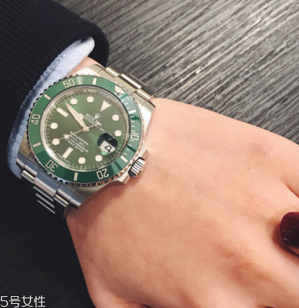 勞力士綠水鬼和黑水鬼哪個(gè)好？
