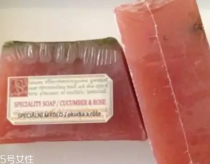 菠丹妮哪個(gè)產(chǎn)品最好用？捷克國(guó)寶級(jí)護(hù)膚品