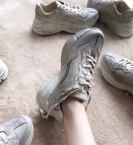 gucci老爹鞋有女款嗎？明星們?nèi)耸忠浑p
