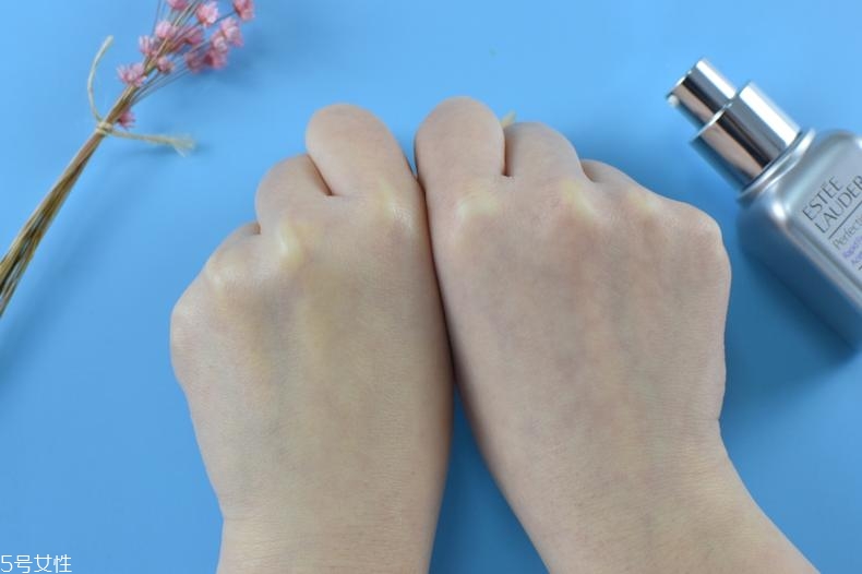 雅詩(shī)蘭黛線雕精華有用嗎？拯救表情紋
