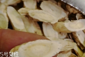 黃芪是北芪嗎？是一種東西