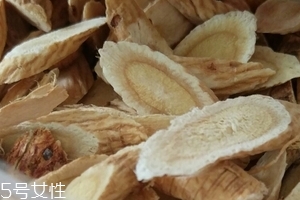 黃芪是甘草嗎？不是一種東西