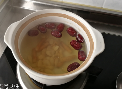黃芪是大的好還是小的好？好壞跟大小無關(guān)